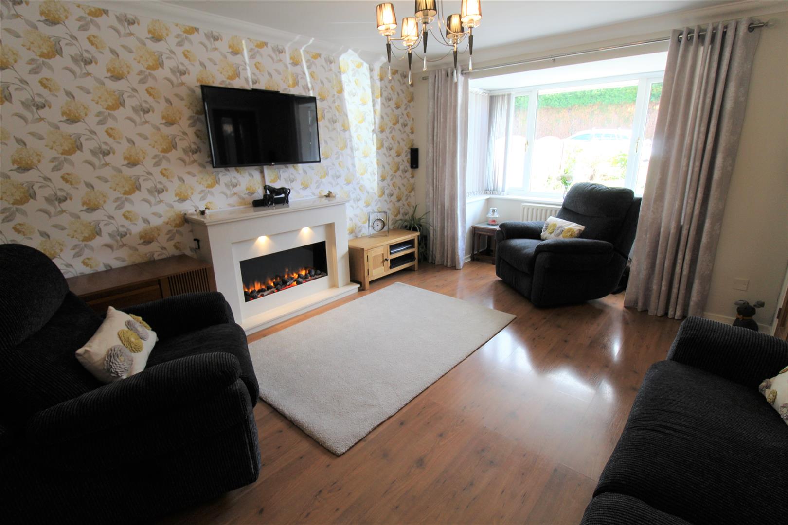 Powderham Close, Packmoor, Stoke-On-Trent